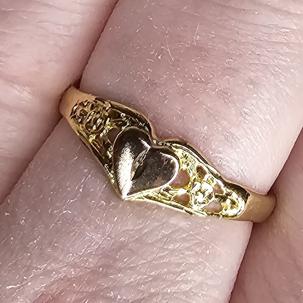 Vintage Heart Ring sz. 8.75